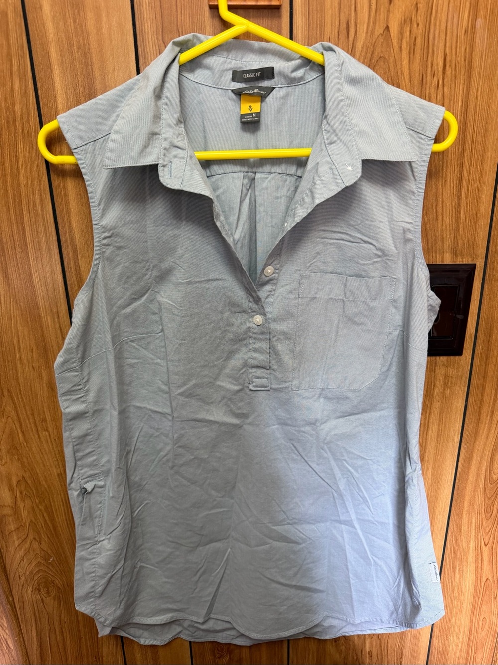Eddie Bauer Classic Fit women’s tank top